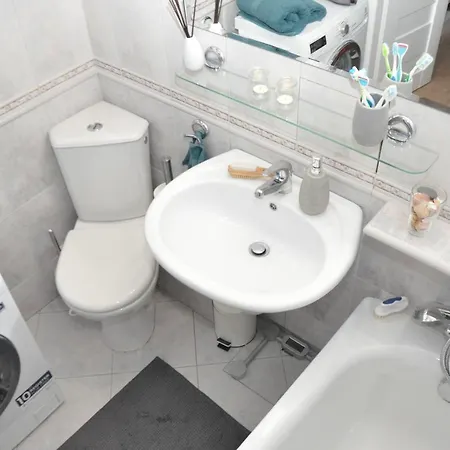 Metro Slodowiec Apartment * Warsaw
