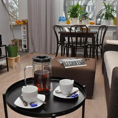 Appartamento Metro Slodowiec Apartment